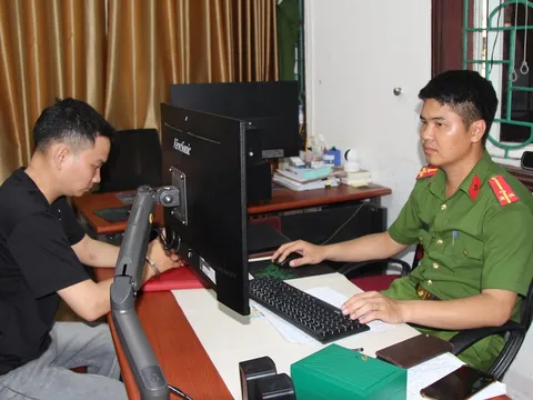Bị bắt sau khi trộm đồng hồ hơn 600 triệu đồng