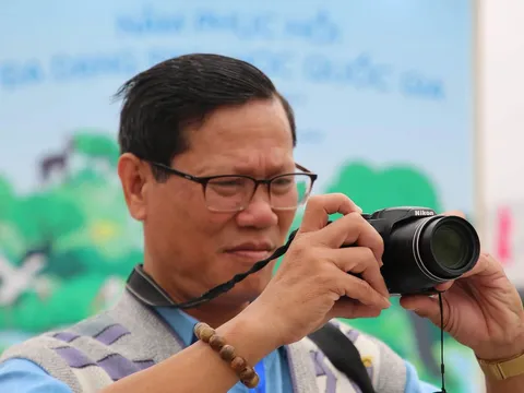 Theo đuổi đam mê từ những trang viết