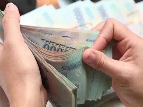 Thu nhập eo hẹp khiến nhiều lao động ngại kết hôn, trì hoãn sinh con