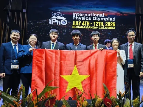 Lần đầu tiên đội tuyển Vật lý Việt Nam lọt TOP 7 tại Olympic quốc tế