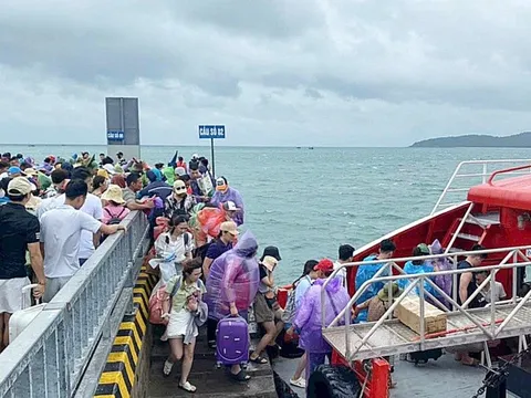 Siết an toàn du lịch mùa mưa bão, yêu cầu kiểm tra điểm có nguy cơ sạt lở