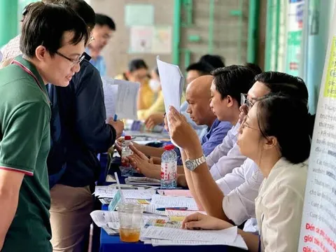 Bộ Y tế đề xuất phổ cập kiến thức chuẩn bị tuổi già từ tuổi 40