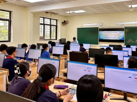 Bộ Giáo dục đề xuất cho học sinh THCS, THPT kiểm tra trên máy tính