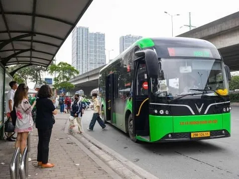 Người dân Hà Nội được miễn phí xe buýt và tàu điện trong dịp lễ Quốc khánh