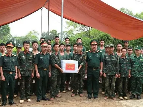 Lãnh đạo Quân khu 2 động viên lực lượng thực hiện Chiến dịch 500 ngày đêm tại Điện Biên