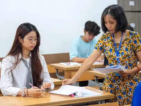 Giáo viên đã nghỉ hưu có thể trở lại trường làm việc toàn thời gian