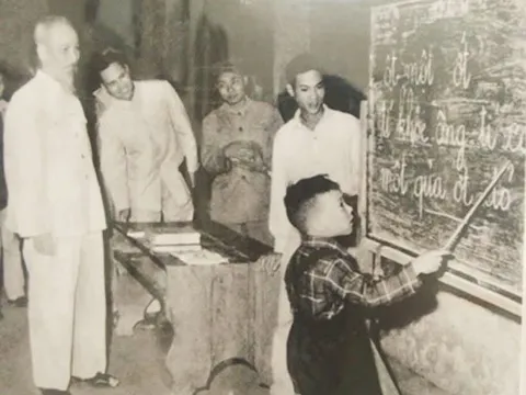 81 năm từ ngày phát động Bình dân học vụ đến hành trình phát triển đất nước