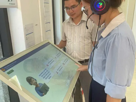 Kiosk AI mở thêm tiện ích cho người dân vùng cao
