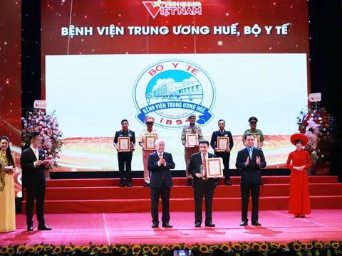 Bệnh viện Trung ương Huế được vinh danh trong chương trình "Vinh quang Việt Nam 2024"