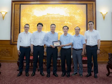 Thành phố Huế và VNPT tăng cường hợp tác chuyển đổi số, xây dựng đô thị thông minh