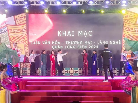 Công bố “Điểm Du lịch Lệ Mật” và khai mạc “Tuần Văn hóa - Thương mại - Làng nghề quận Long Biên năm 2024”