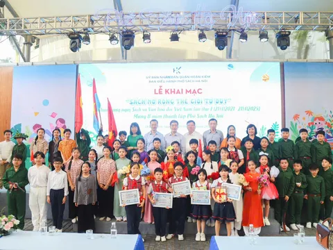 Khai mạc chuỗi sự kiện với chủ đề “Sách mở rộng thế giới tư duy”