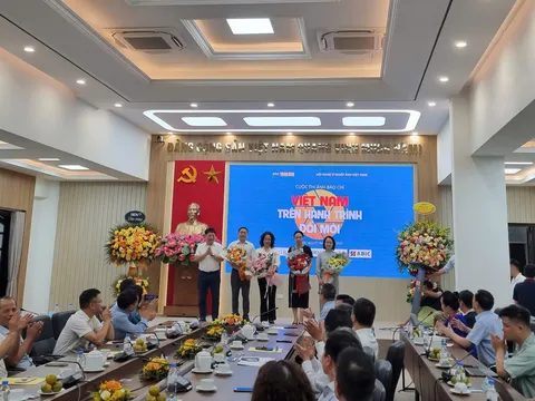 Phát động Cuộc thi ảnh kỷ niệm 75 năm Ngày báo Nhân Dân ra số đầu tiên