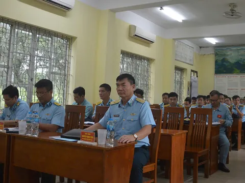 Sư đoàn 371 tổ chức thành công ban bay cán bộ lực lượng trực thăng tại Trung đoàn 916