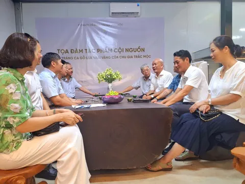 Cội nguồn bản sắc văn hóa Việt Nam trong tác phẩm của nghệ nhân Chu Gia Trác Mộc