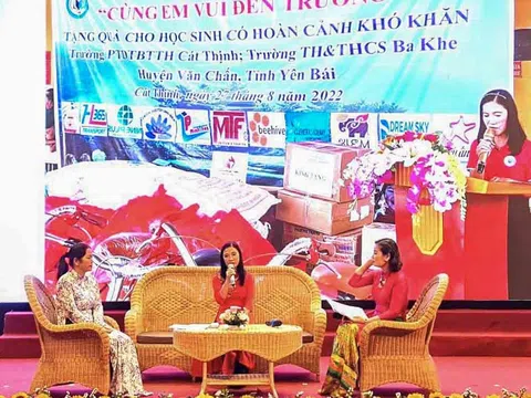 Giao lưu - tọa đàm gương điển hình “người tốt - việc tốt” quận Long Biên năm 2022