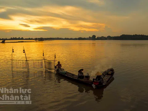 Muôn màu nghề 'hạ bạc' mùa nước nổi