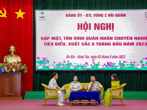 Vùng 2 Hải quân tôn vinh quân nhân chuyên nghiệp tiêu biểu xuất sắc 6 tháng đầu năm 2023