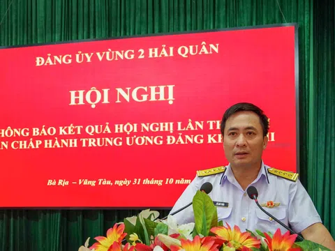 Vùng 2 Hải quân tổ chức thông báo kết quả Hội nghị Trung ương 8