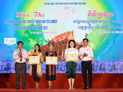 Muôn màu trang phục truyền thống dân tộc Khmer