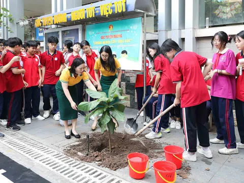 Tri ân thầy cô món quà từ Trường Sa