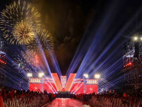 Tổ quốc trong tim – Bản hùng ca bất diệt