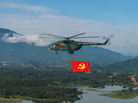 Duyệt đội ngũ trên không