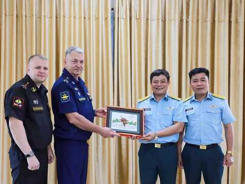 Thắt chặt hữu nghị Việt – Nga tại Trung đoàn Không quân 916