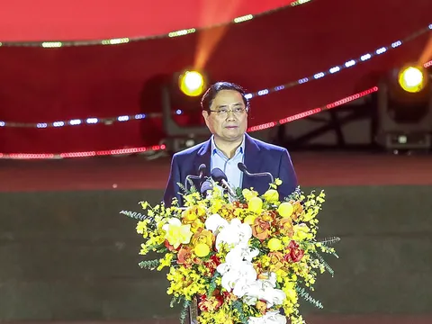 Hướng về Miền Trung – Tiếng gọi thức dậy từ lòng dân tộc