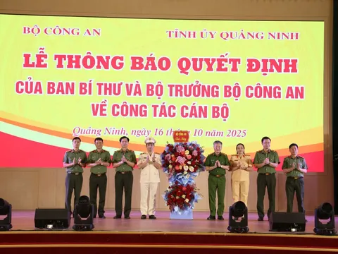 Quảng Ninh: Thông báo quyết định của Ban Bí thư và Bộ trưởng Bộ Công an về công tác cán bộ