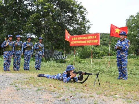 Bộ Tư lệnh Vùng 5 Hải quân tổ chức thi tốt nghiệp lớp đào tạo hạ sĩ quan chỉ huy