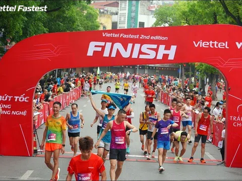 Hơn 600 triệu đồng ủng hộ chương trình Trái tim cho em tại giải chạy Viettel Fastest 2022