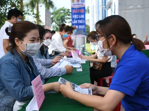 Sản xuất phục hồi, doanh nghiệp đăng tuyển 17.000 lao động