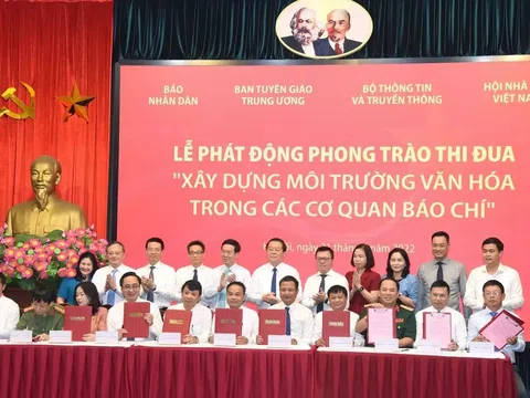 Văn hoá báo chí phải được thực hành như thói quen rửa mặt hàng ngày