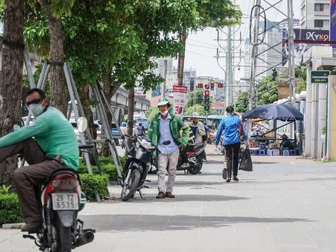 Dự báo thời tiết ngày 17/7: Hà Nội ngày nắng nóng gay gắt, chiều tối có mưa rào và giông