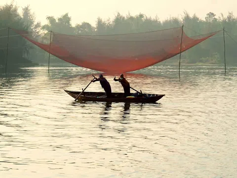 Sông Thu Bồn - Nét chấm phá của Hội An