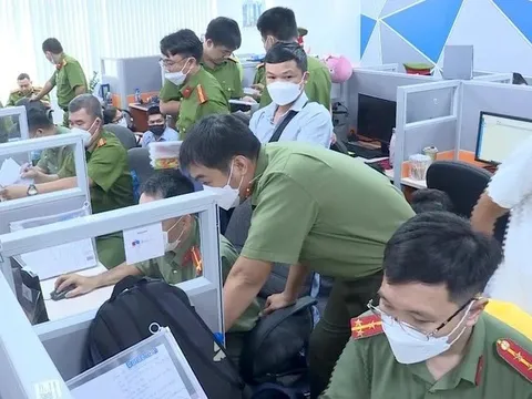 TPHCM: Bắt 13 người chuyên cắt ghép hình ảnh, gọi điện vu khống để đòi nợ