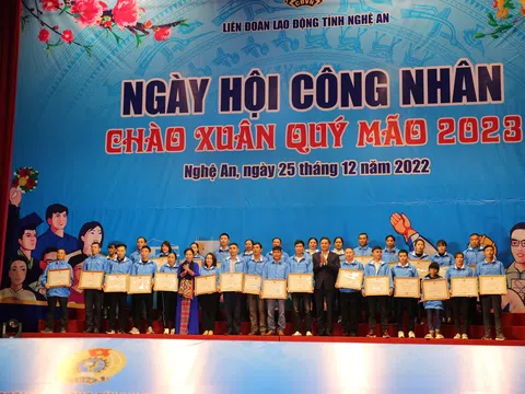 Niềm vui người lao động Nghệ An trong “Ngày hội công nhân - Chào xuân Quý Mão”