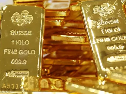 Giá vàng hôm nay (19/1): Vàng trong nước nhích nhẹ