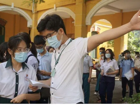 Tuyển sinh lớp 10 TP Hồ Chí Minh: Các bước đăng ký nguyện vọng trên ứng dụng điện thoại