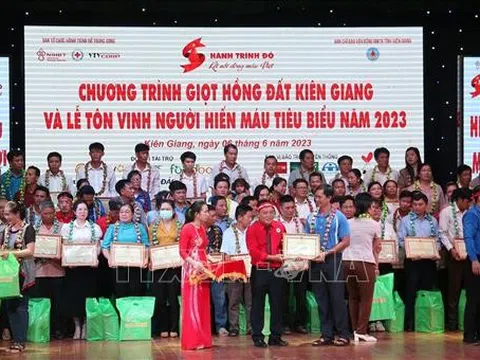 Tôn vinh 204 gương hiến máu tình nguyện tiêu biểu tỉnh Kiên Giang