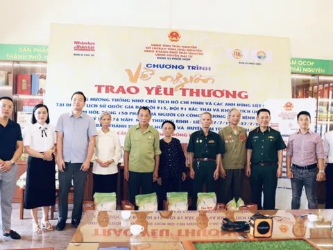 Hành trình “Về nguồn trao yêu thương”: Lắng đọng và dạt dào cảm xúc thiêng liêng