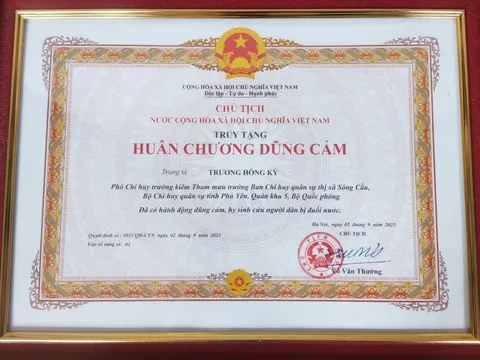 Chủ tịch nước truy tặng Huân chương dũng cảm cho Trung tá Trương Hồng Kỳ