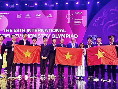 10/10 học sinh Việt Nam đoạt giải tại Olympic Hóa học quốc tế Mendeleev