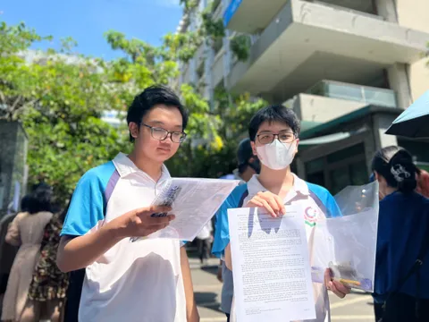Kỳ thi tốt nghiệp THPT 2025: 20 thí sinh bị đình chỉ, hơn 8.300 em bỏ thi môn tổ hợp