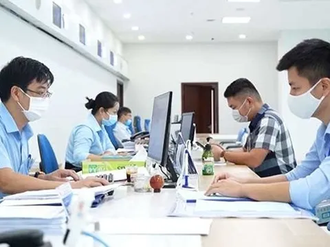 Thủ tướng chỉ đạo hoàn tất chi trả chế độ và bố trí trụ sở cấp xã trước ngày 28/6