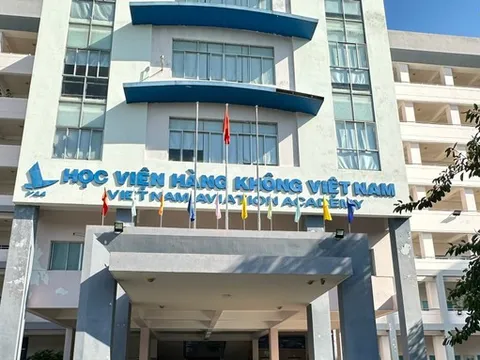Điểm chuẩn Học viện Hàng không Việt Nam 2025: Cao nhất 27 điểm