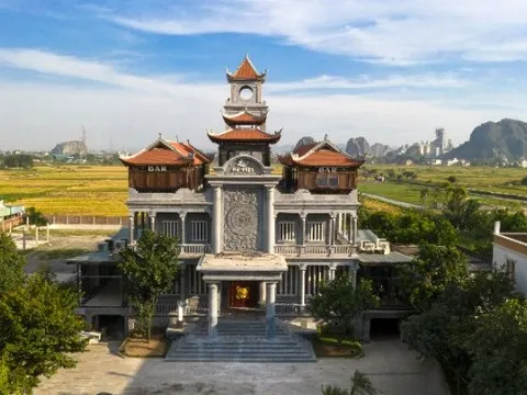 Tòa nhà đá Ninh Bình độc đáo và lớn nhất Việt Nam