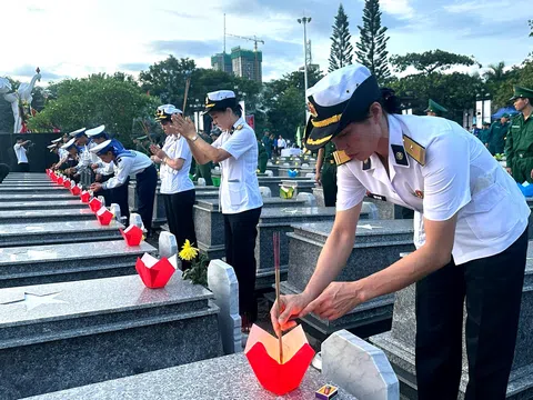 Bộ Tư lệnh Vùng 3 và Vùng 5 Hải quân với nhiều hoạt động tri ân Ngày Thương binh - Liệt sĩ