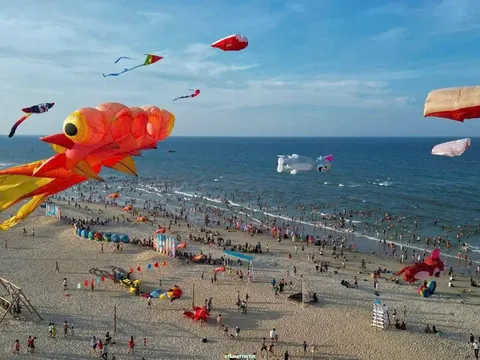 Lễ hội Biển Tam Kỳ 2025: Bùng nổ sắc màu và trải nghiệm tại bãi biển Tam Thanh!